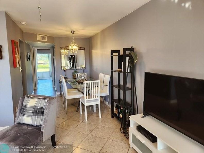 9021 Sunrise Lakes Blvd #210, Sunrise, FL 33322 - MLS F10410567 for Sale
