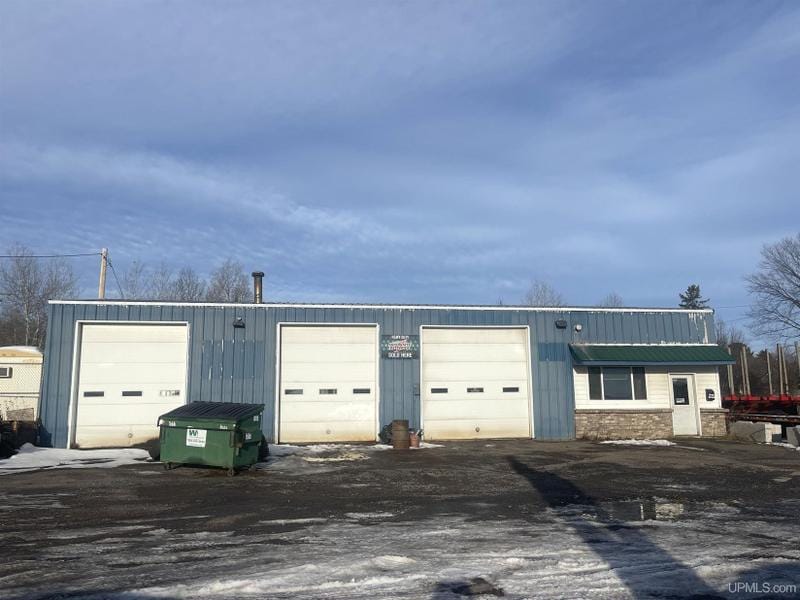 Baraga, Baraga County, MI Commercial Property, Lakefront Property, Waterfront Property, House for sale Property ID: 418812067