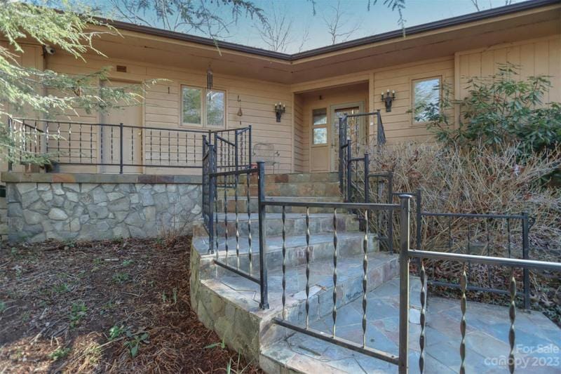 388 ISLAND CREEK RD, Lake Lure, NC 28746 Single Family Residence For Sale  MLS# 4062749