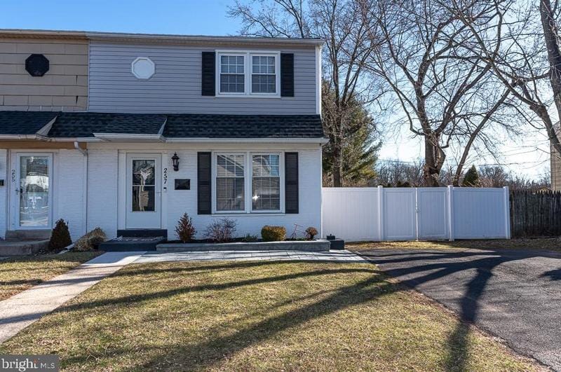 257 N Penrose St, Quakertown, PA 18951 - MLS PABU2064522 for Sale