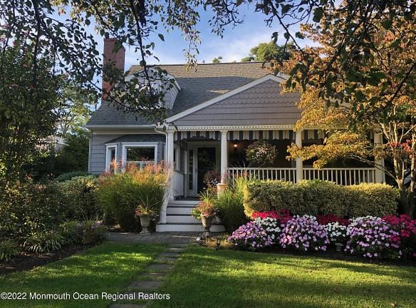 318 Pitney Ave #POOL - Spring Lake, NJ 07762 - Home For Rent