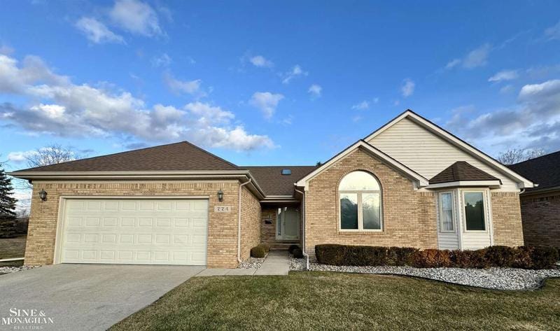 774 E Snowbird, Saint Clair, MI 48079  624759603 for Sale