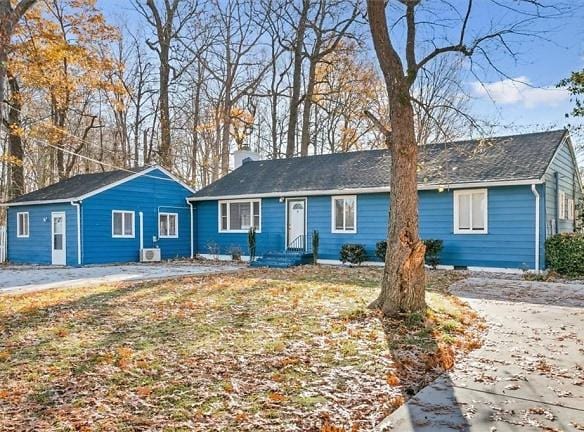 222 Woodhaven Rd #A - Newport News, VA 23608 - Home For Rent