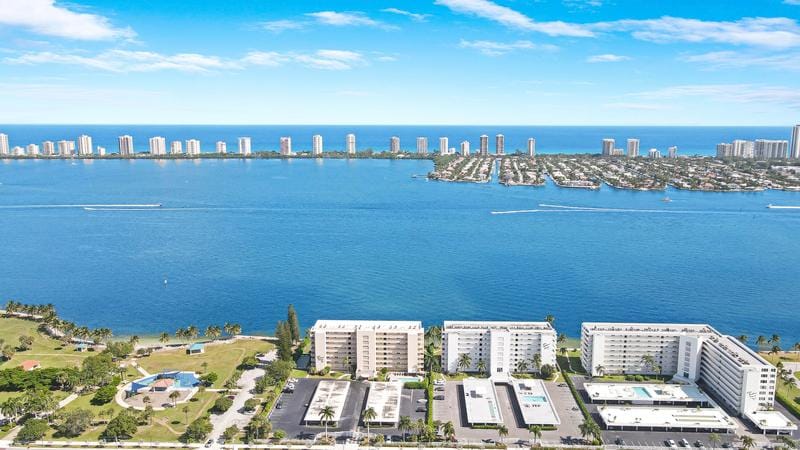 401 Lake Shore Drive, Unit 205, Lake Park, FL 33403 for Sale