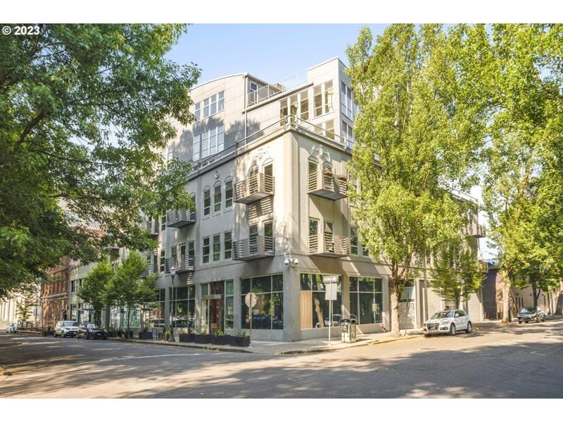 725 NW FLANDERS ST 205, Portland OR 97209 for Sale