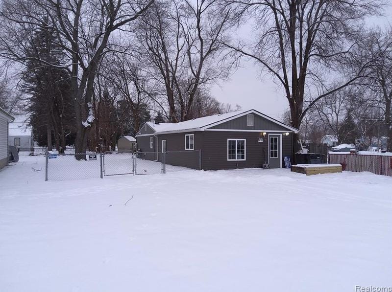 14656 Syracuse St, Taylor, MI 48180 - MLS 20240003760 for Sale