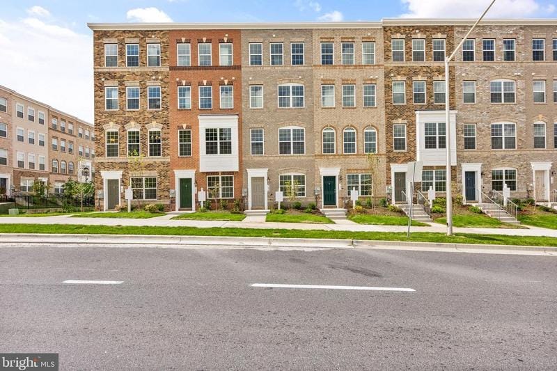 9634 Weshire Dr, Upper Marlboro, MD 20774 - MLS MDPG2102508 for Sale