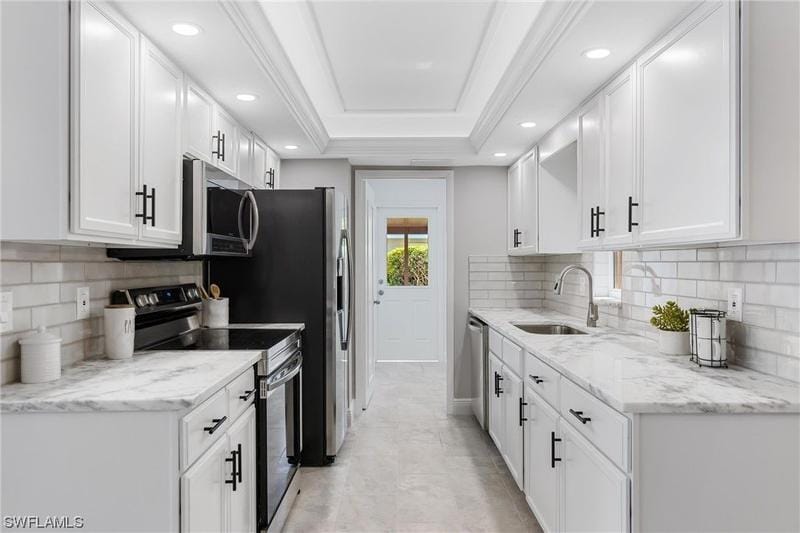 North Fort Myers, Lee County, FL Lakefront Property, Waterfront Property, House for sale Property ID: 418678568