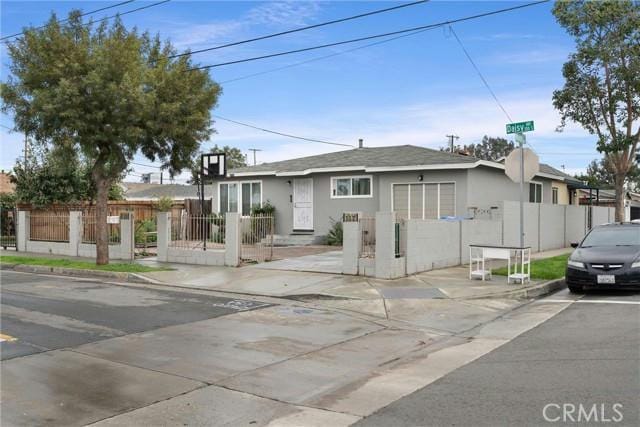 117 S DAISY AVE, Santa Ana, CA 92703 Multi Family For Sale  MLS# PW24014409 for Rent