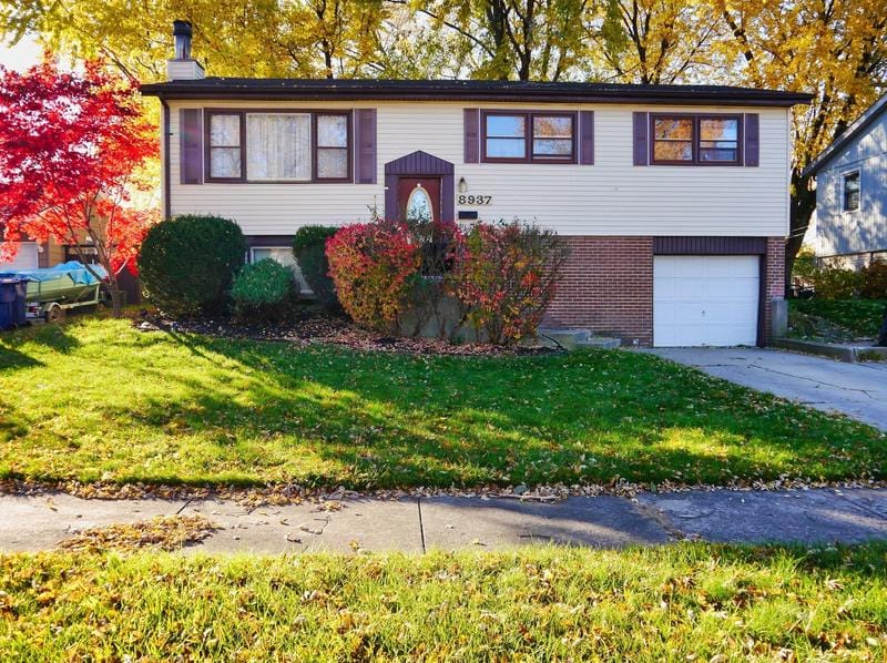 8937 Sandra Ln, Hickory Hills, IL 60457 - MLS 11963313 for Sale