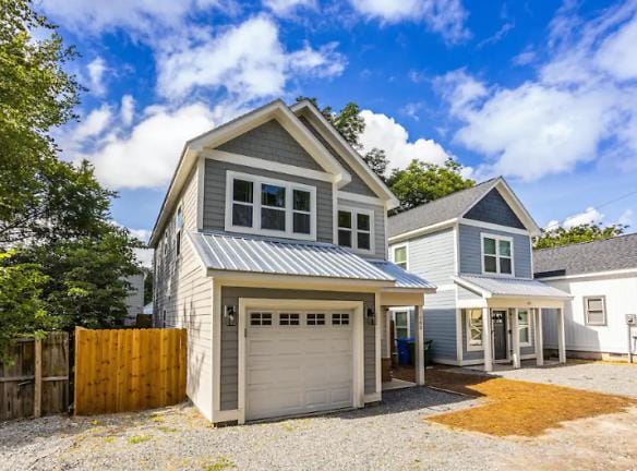 705 Brooks Alley - Wilmington, NC 28401 - Home For Rent
