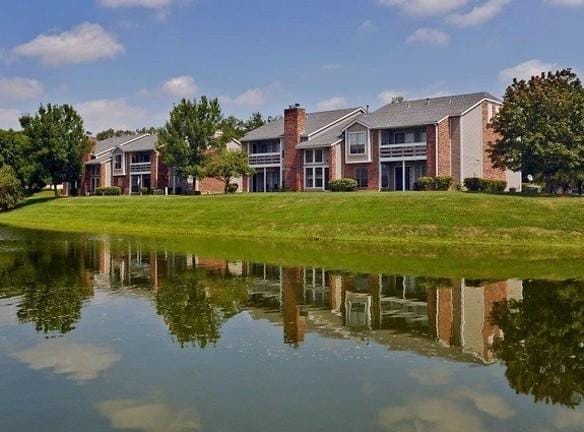 6028 Laurel Ln #2324 - Willowbrook, IL 60527 - Home For Rent