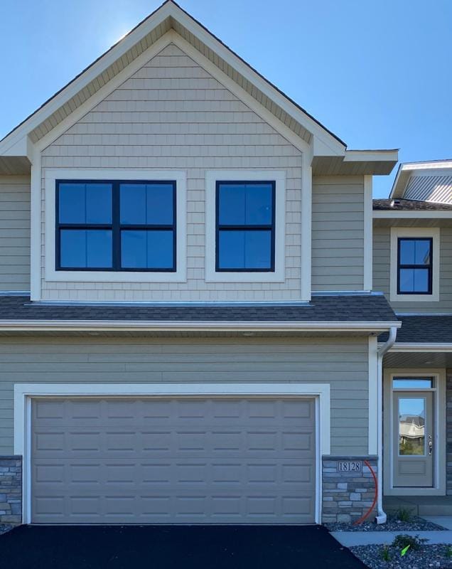 18128 Gavel Ln, Lakeville, MN 55044 - MLS 6446684 for Sale