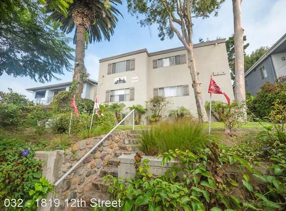 1819 12th St - Santa Monica, CA 90404 - Home For Rent