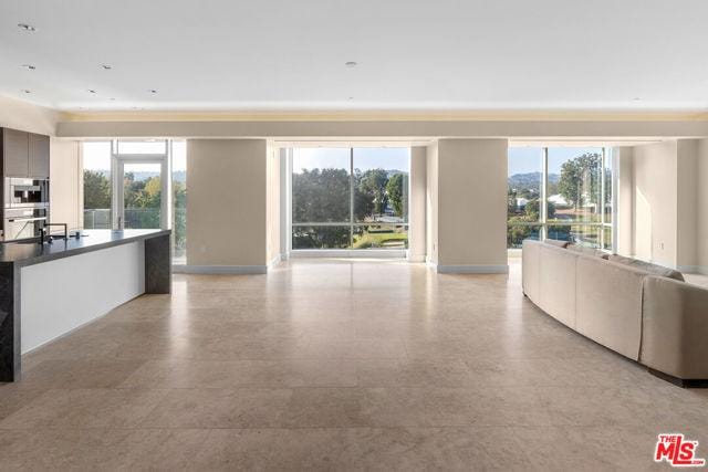 1200 Club View 6N, Los Angeles CA 90024 for Sale