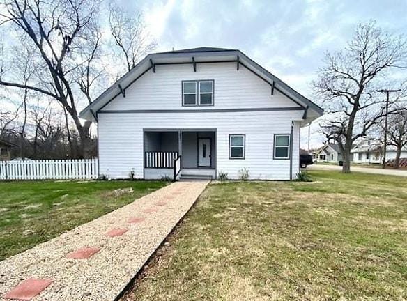 3631 Bourland St - Greenville, TX 75401 - Home For Rent