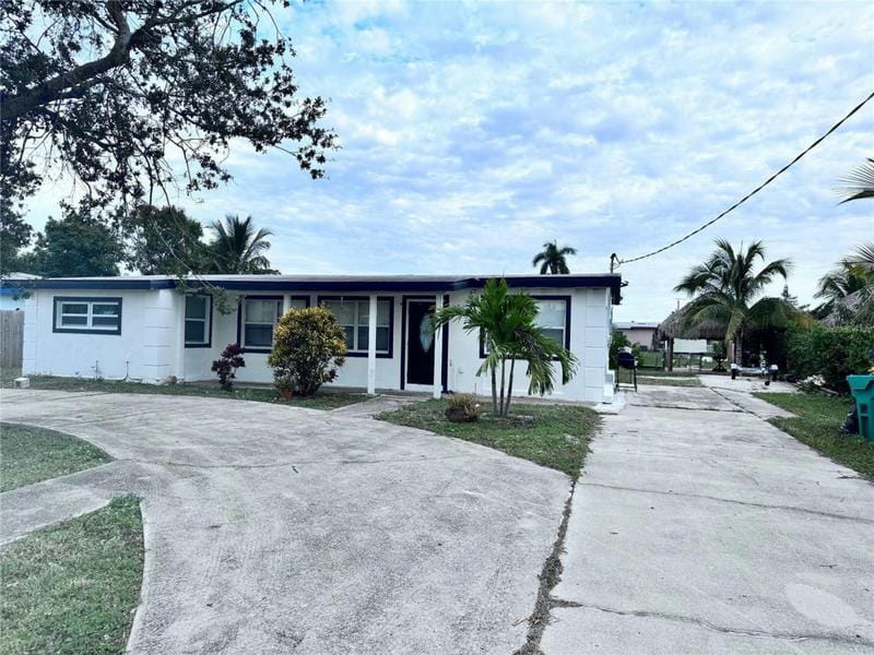 461 SHARON CIR, PORT CHARLOTTE, FL 33952 Single Family Residence For Sale  MLS# T3489982