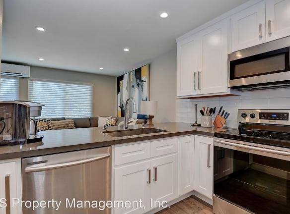 611 Topaz St - Redwood City, CA 94061 - Home For Rent