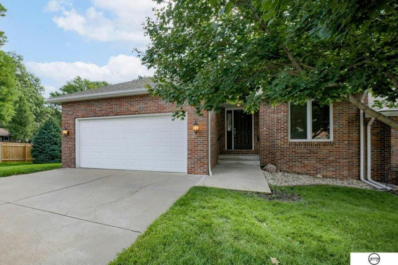 6735 FLINT RIDGE RD, Lincoln, NE 68506 Condo/Townhouse For Sale  MLS# 22402942