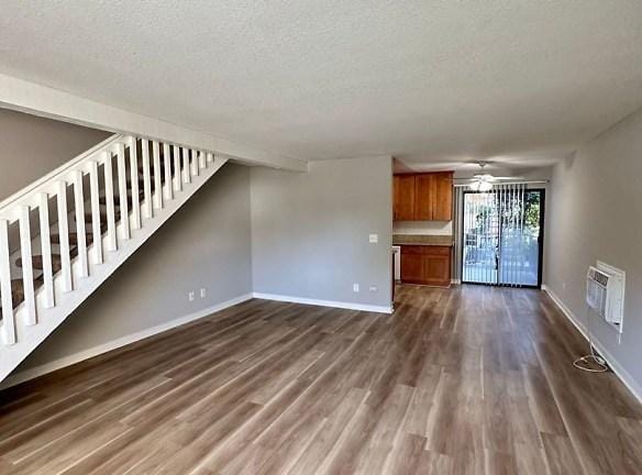 10741 Chestnut St - Los Alamitos, CA 90720 - Home For Rent
