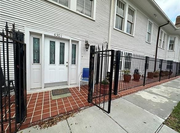 4301 Pitt St - New Orleans, LA 70115 - Home For Rent