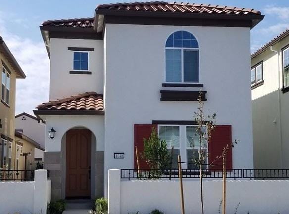 1040 Essington Ln - Roseville, CA 95747 - Home For Rent