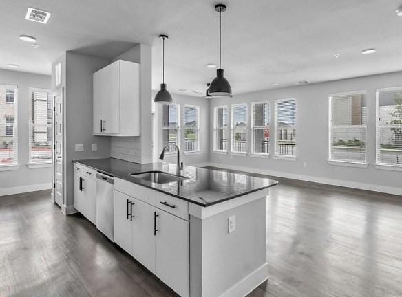1702 E Palm Valley Blvd - Round Rock, TX 78664 - Home For Rent