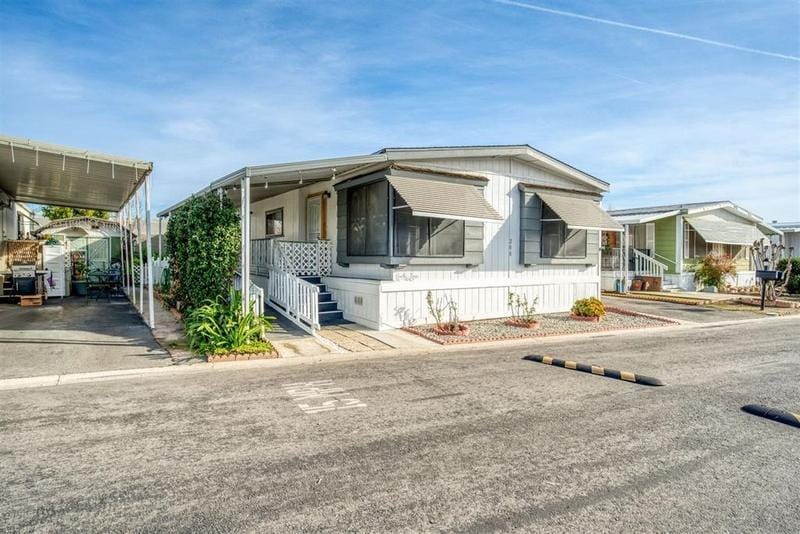 221 W Herndon Ave #200, Fresno, CA 93650  MLS# 607356 for Sale