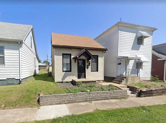 616 Bristow St - Belleville, IL 62221 - Home For Rent