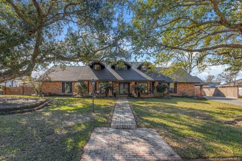 3724 BURGOYNE DR, Lake Charles, LA 70605 Single Family Residence For Sale  MLS# SWL24000613