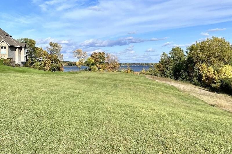 2677 Pristine Bay Ct NW, Alexandria, MN 56308 - MLS 6474173 for Sale
