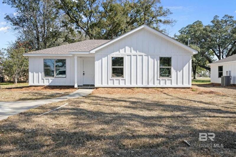 206 N DAY AVE, Bay Minette, AL 36507 Single Family Residence For Sale  MLS# 357863