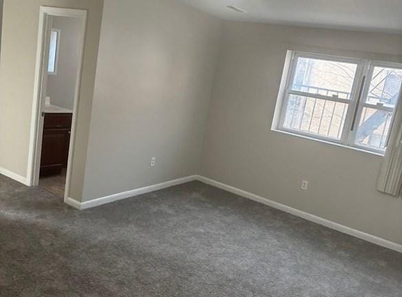 1421 Clarkview Rd unit 100 - Baltimore, MD 21209 - Home For Rent