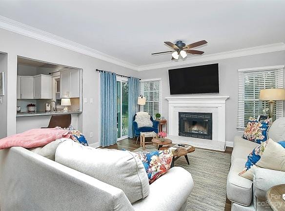 3300 Selwyn Farms Ln #3 - Charlotte, NC 28209 - Home For Rent