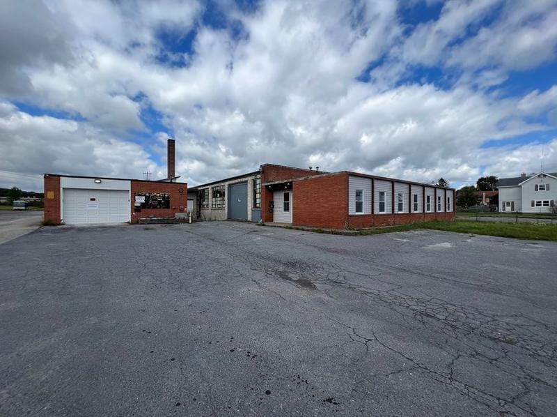 664 Edgewood Ave, Somerset Boro, PA 15501 - MLS 1624304 for Sale
