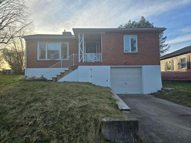 528 ORCHARD AVENUE, BECKLEY, WV 25801  623425688 for Sale