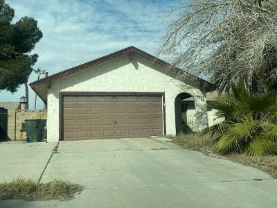 E Rochelle Ave for Sale