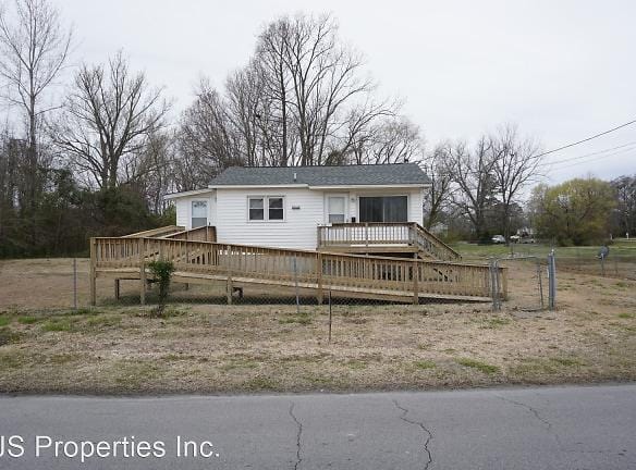 1021 F St - New Bern, NC 28560 - Home For Rent