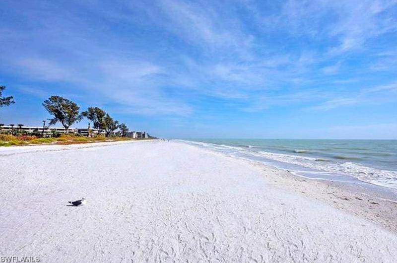 1605 Middle Gulf Dr #204, Sanibel, FL 33957 - MLS 223059812 for Sale