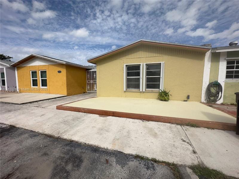 21303 Northwest 40th Cir Court, Unit 21303, Miami Gardens, FL 33055 for Sale