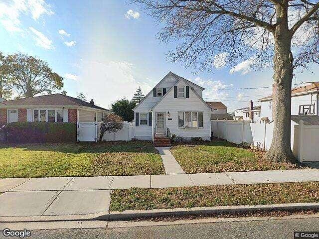 Roxbury, OCEANSIDE, NY 11572  620931902 for Sale