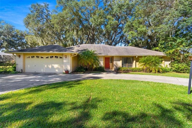 5901 Deer Flag Drive, Lakeland, FL 33811 for Sale
