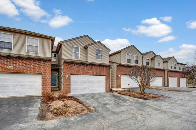 16454 WILLOW WALK DR, Lockport, IL 60441 Townhouse For Sale  MLS# 11975775