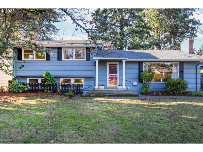 25 Southeast 155th Place, Portland, OR 97233 for Sale