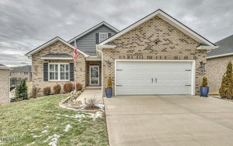 1256 OSLER CT, Piney Flats, TN 37686 Single Family Residence For Sale  MLS# 9961247
