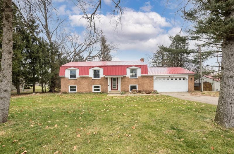 4227 Springbrook Rd, Jackson, MI 49201 - MLS 23145720 for Sale