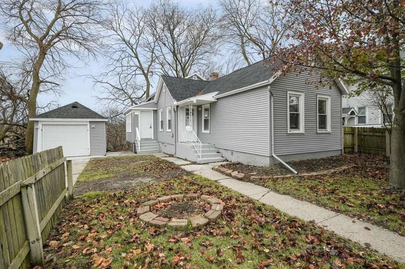 1743 Hill St, Racine, WI 53404  612901225 for Sale