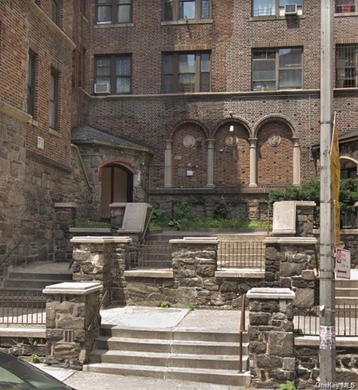 1177 Anderson Avenue, Unit 6C for Sale