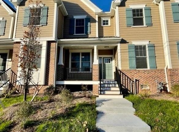 817 Harrison St - Frenchtown, NJ 08825 - Home For Rent