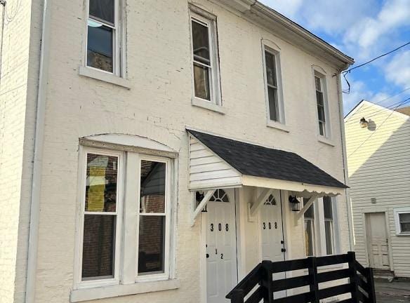 308 1/2 Union Alley - Pottstown, PA 19464 - Home For Rent